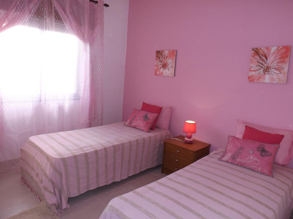 Villa Casa Pinheiromar Albufeira Habitación foto